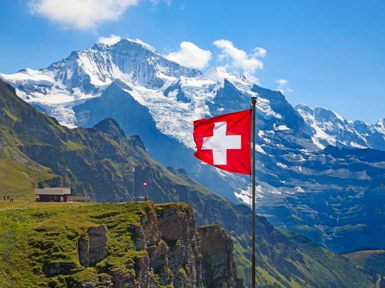 Traveling To Switzerland For The Holidays? Here Is Your Fun Holidaying Guide